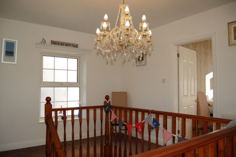 Angorfa Family Holiday Home with games room