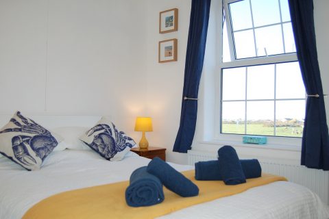 Angorfa Family Holiday Home with games room