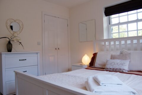 Glan Yr Afon Holiday Home with hot tub