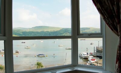 Harbourside Premier Apartment with Stunning Views