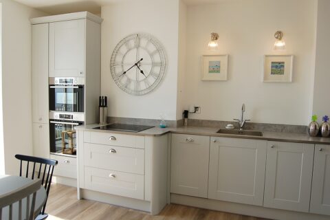 Driftwood Designer Apartment