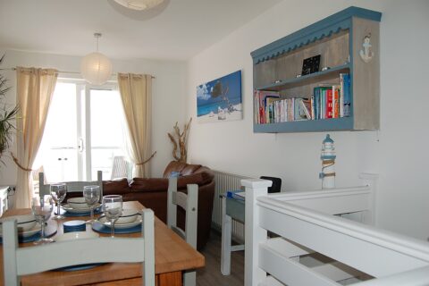 Chwerthin Y Mor Beach House (Laughter of the Sea)