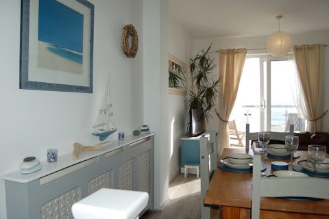 Chwerthin Y Mor Beach House (Laughter of the Sea)