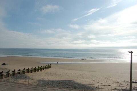Chwerthin Y Mor Beach House (Laughter of the Sea)