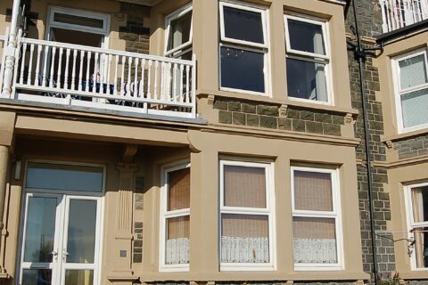Traeth Suite opposite Tywyn Beach