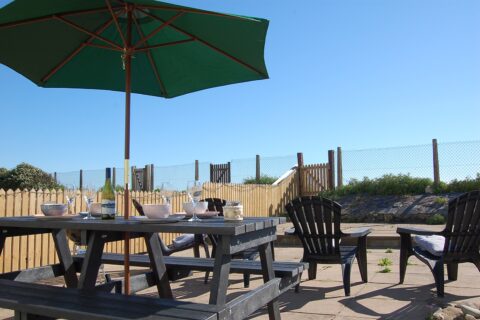 Sunny Side Up Beach House in Tywyn