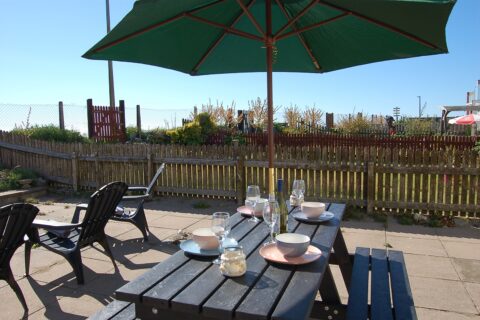 Sunny Side Up Beach House in Tywyn