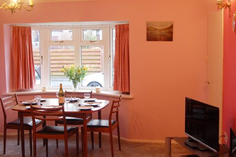 Wulfrun 3 bed bungalow, nr Tywyn Beach