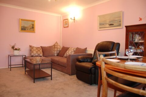 Wulfrun 3 bed bungalow, nr Tywyn Beach
