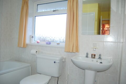 Wulfrun 3 bed bungalow, nr Tywyn Beach