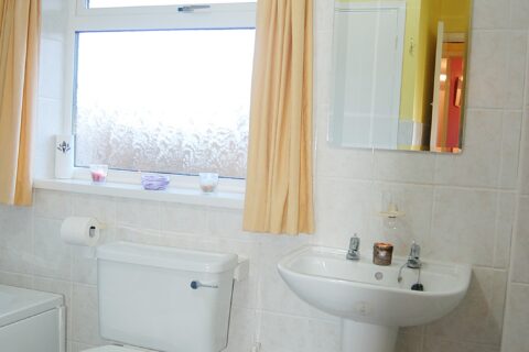 Wulfrun 3 bed bungalow, nr Tywyn Beach