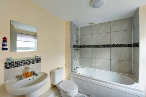 Hafan Y Traeth Beach Front Apartment in Barmouth