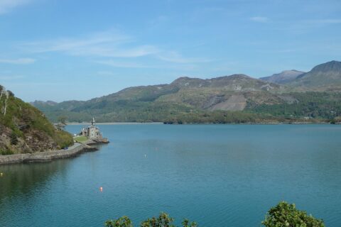 Hafan Y Traeth Beach Front Apartment in Barmouth