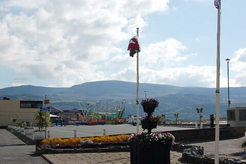 Hafan Y Traeth Beach Front Apartment in Barmouth