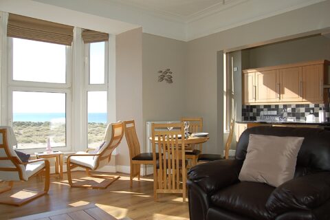 Abermaw Sea View Apartment