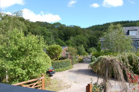Glan Yr Afon Holiday Home with hot tub