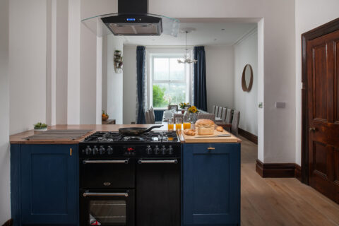 Eryri / Snowdonia Family Retreat with Hot Tub