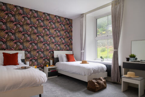 Eryri / Snowdonia Family Retreat with Hot Tub