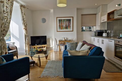 Green Hill Ground Floor Family Apartment