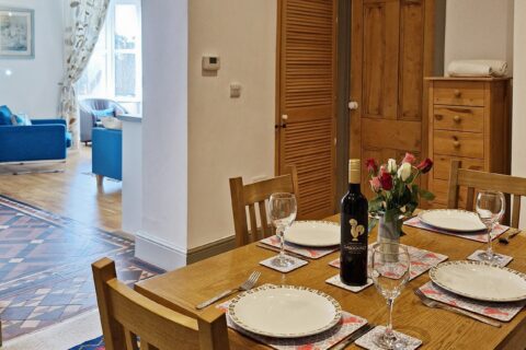 Green Hill Ground Floor Family Apartment