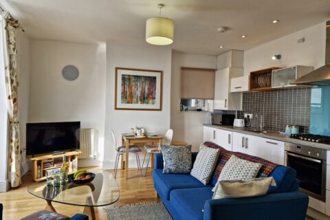 Green Hill Ground Floor Family Apartment