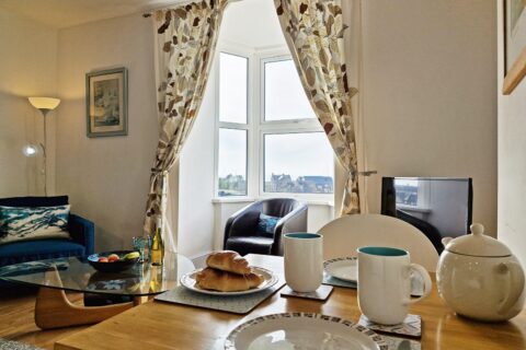 Green Hill Ground Floor Family Apartment