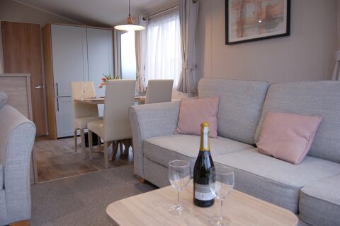 Seaview Caravan F17 Neptune Park, Tywyn
