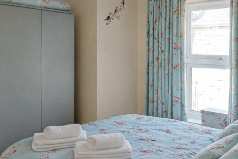 Hafan Y Traeth Beach Front Apartment in Barmouth