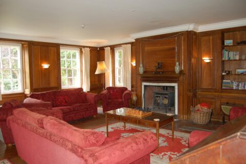 Rhowniar Country Estate with Hot tub