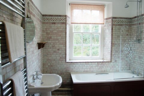 Rhowniar Country Estate with Hot tub